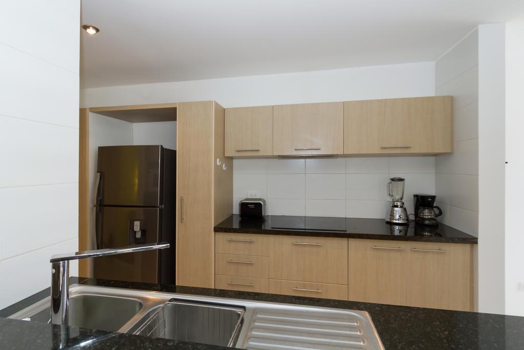 Suites Metropoli Edificio Torino Quito Exterior photo